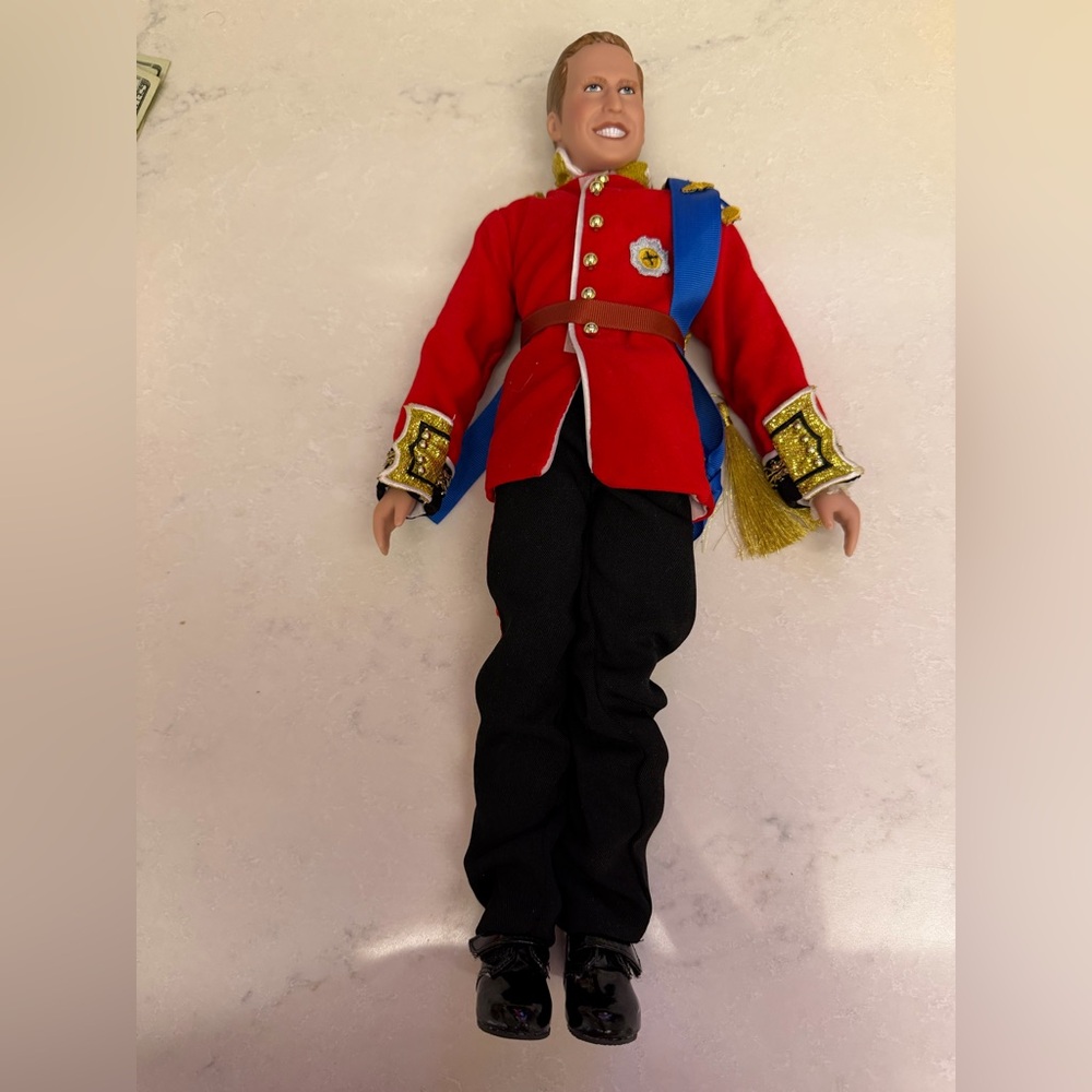 Prince William Royal Wedding Doll 2011 Irish Guards Uniform Family Souvenir - Picture 2 of 7